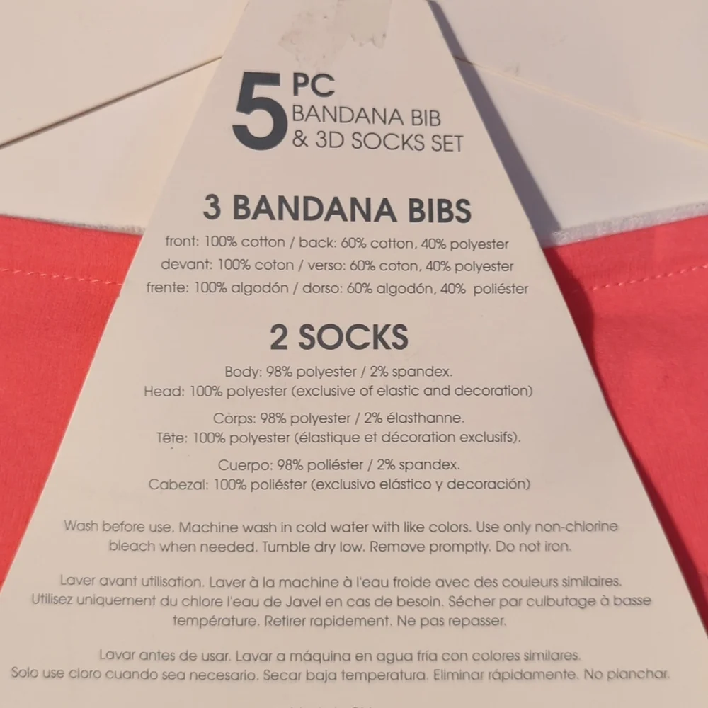 Baby Elements 5 piece Bandana Bib  and 3D Sock Set Cats Hearts Pink - Picture 5 of 7